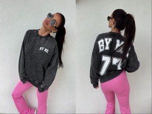 Dekatyzowana bluza HAPPY 77 – czarna by me 