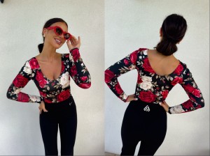 Bluzka VENEZIA print rose – czarna by me 