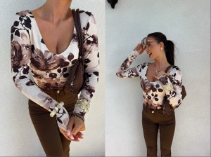 Bluzka VENEZIA print rose – czekoladowa by me 